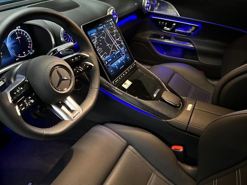 New 2025 Mercedes-Benz SL 63 AMG S e Performance 4MATIC image 4