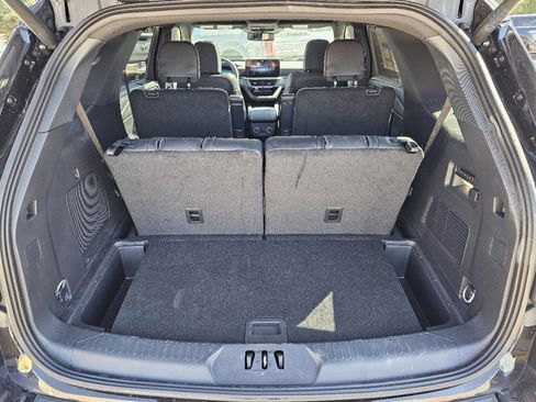 Used 2025 Ford Explorer ST image 22