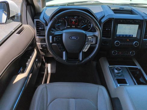 Used 2020 Ford Expedition Limited RWD image 16