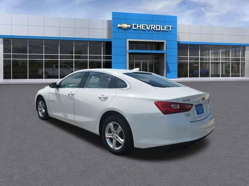 Used 2024 Chevrolet Malibu LT FWD image 3