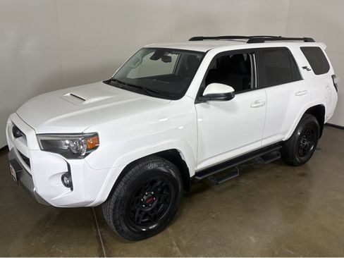 Used 2023 Toyota 4Runner TRD Off-Road image 16