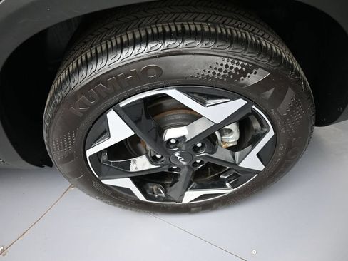 Certified 2025 Kia Seltos S AWD/4WD image 15