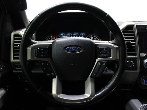 Used 2019 Ford F150 Platinum w/ Equipment Group 701A Luxury AWD/4WD image 11