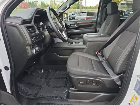 Used 2024 GMC Yukon XL SLE image 22