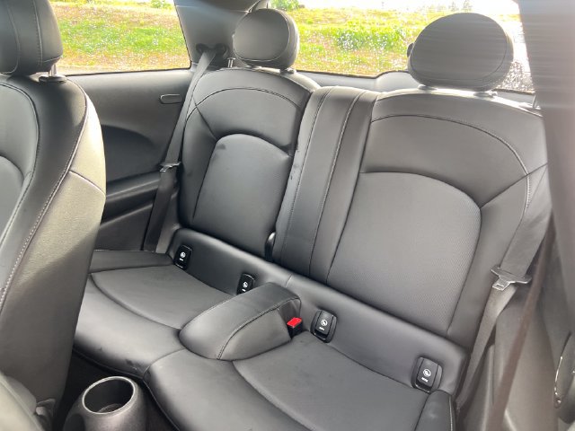 Used 2022 MINI Cooper 2-Door Hardtop FWD image 14