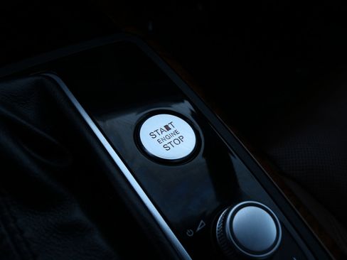 Used 2015 Audi A6 3.0T Prestige w/ Prestige Package image 38