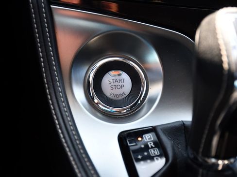 Used 2018 Nissan Maxima Platinum FWD image 19