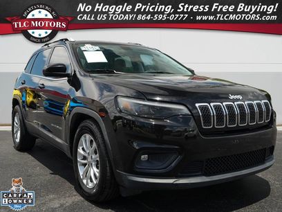 Used 2019 Jeep Cherokee Latitude w/ Popular Appearance Group
