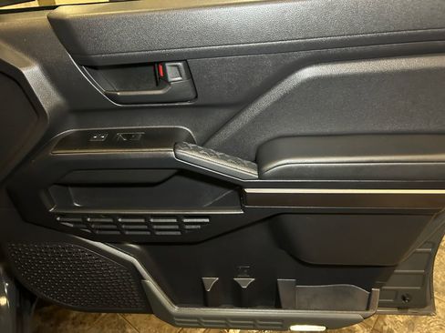 Certified 2025 Toyota 4Runner SR5 AWD/4WD image 16