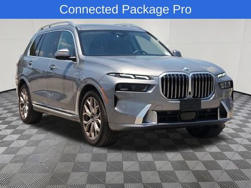 Used 2026 BMW X7 xDrive40i AWD/4WD image 2