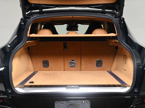 New 2026 Aston Martin DBX 707 image 24