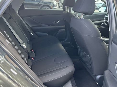 Used 2024 Hyundai Elantra SEL w/ Convenience Package image 22