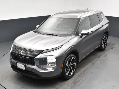 Used 2022 Mitsubishi Outlander SEL image 20