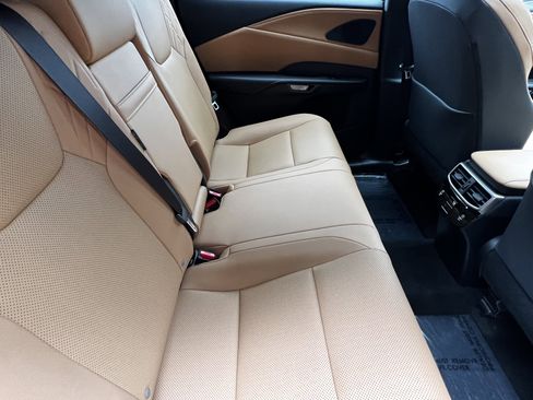 Used 2025 Lexus RX 350 Premium image 40