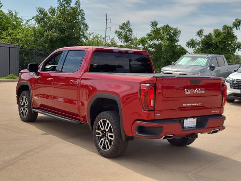 Used 2024 GMC Sierra 1500 AT4 w/ Technology Package AWD/4WD image 2