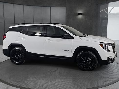 Used 2023 GMC Terrain AT4 w/ Infotainment Package II AWD/4WD image 4