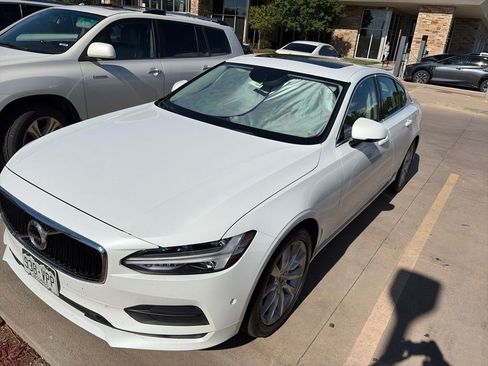 Used 2017 Volvo S90 T6 Momentum w/ Vision Package AWD/4WD image 1
