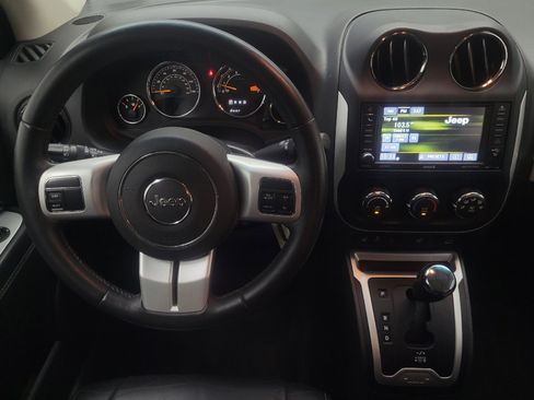 Used 2017 Jeep Compass High Altitude AWD/4WD image 22