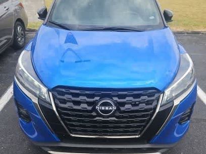 Used 2024 Nissan Kicks SR