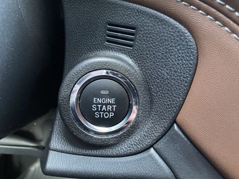 Used 2022 Subaru Outback Touring image 33