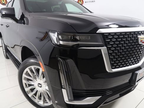 Used 2023 Cadillac Escalade Premium Luxury image 20
