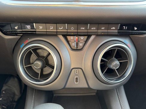 Used 2021 Chevrolet Blazer LT image 18