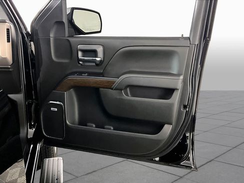 Used 2018 GMC Sierra 1500 Denali RWD image 21