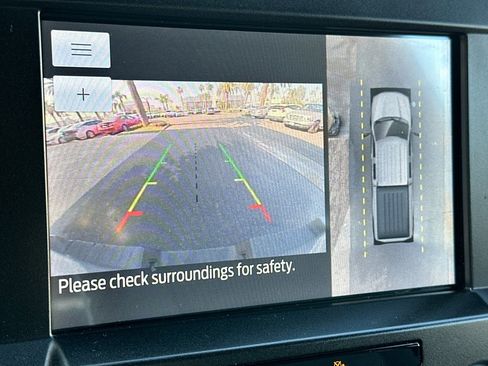 Used 2022 Ford F250 XLT w/ XLT Premium Package image 19