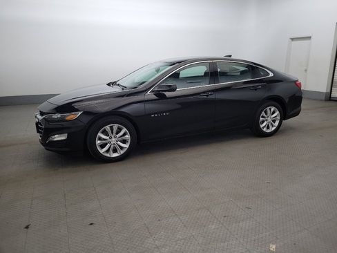 Used 2023 Chevrolet Malibu LT w/ Driver Confidence Package FWD image 2