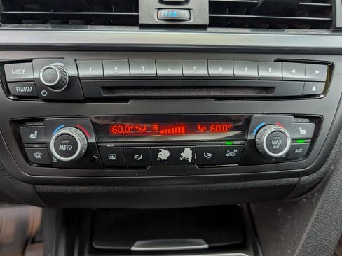 Used 2015 BMW 320i Sedan RWD image 18