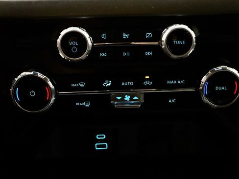 Certified 2024 Ford F150 XLT image 30