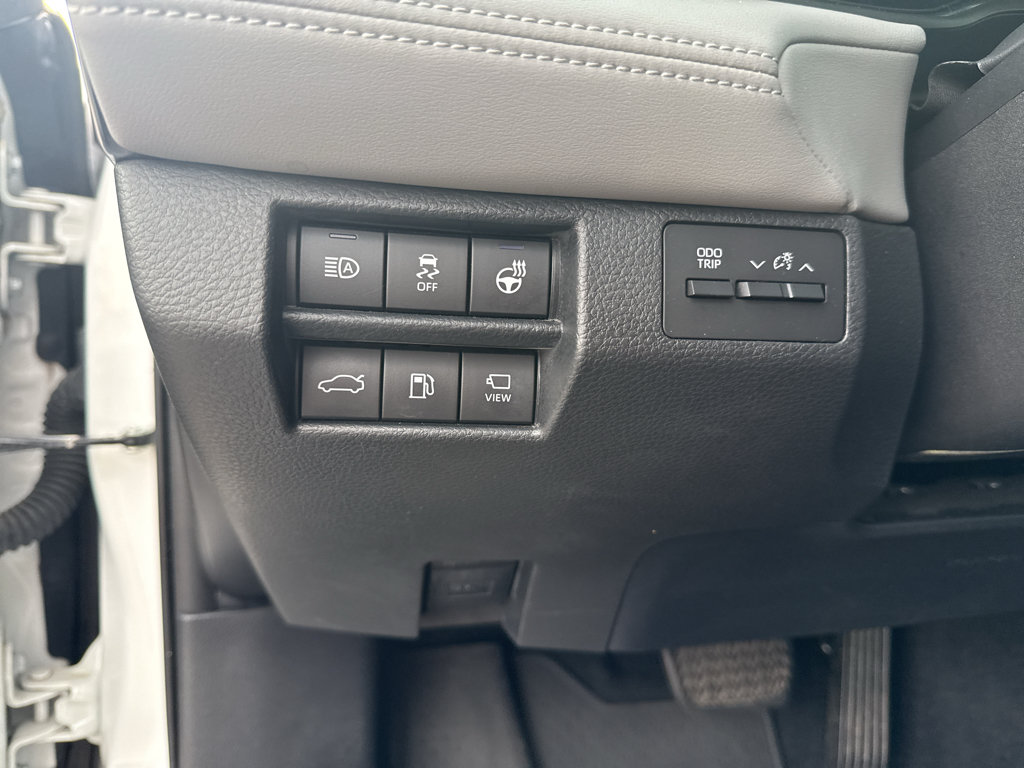 Used 2019 Toyota Avalon Limited w/ Advanced Safety Package FWD image 21