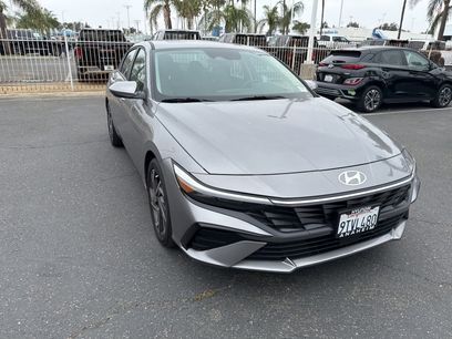 Certified 2025 Hyundai Elantra SEL