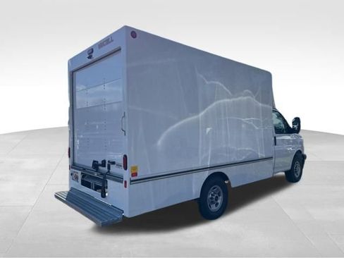 New 2025 GMC Savana 3500 w/ Power Convenience Package image 4