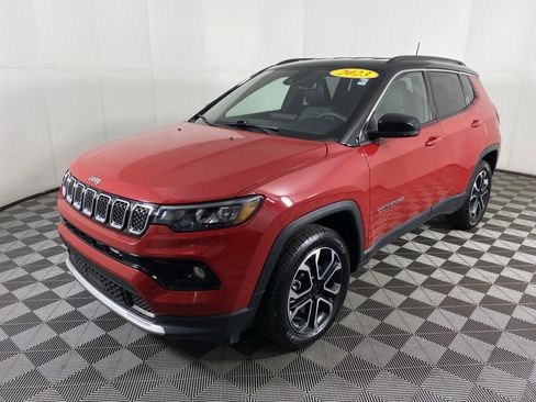 Used 2023 Jeep Compass Limited AWD/4WD image 11
