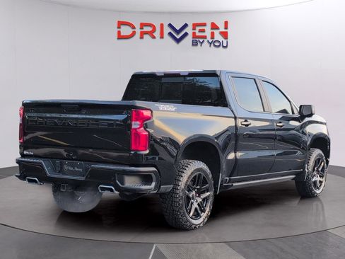 Used 2024 Chevrolet Silverado 1500 LT Trail Boss w/ Convenience Package II image 5