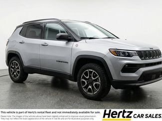 Used 2025 Jeep Compass Trailhawk video 1