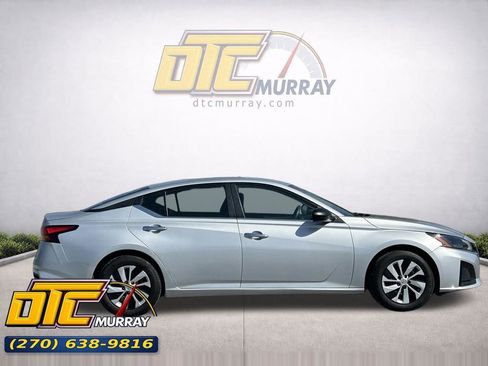 Used 2024 Nissan Altima 2.5 S FWD image 1