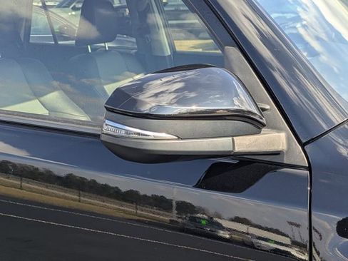 Used 2018 Toyota 4Runner SR5 Premium image 11