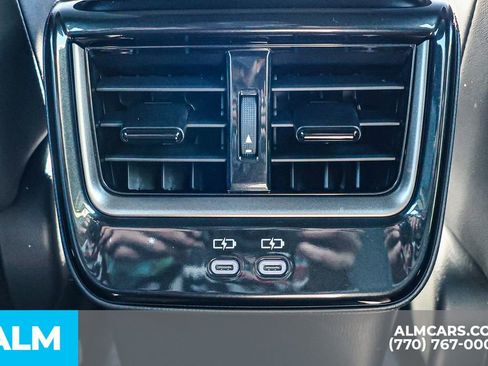 Used 2025 Toyota Crown Signia image 59