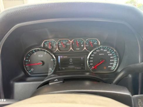 Used 2017 Chevrolet Silverado 2500 LT AWD/4WD image 32