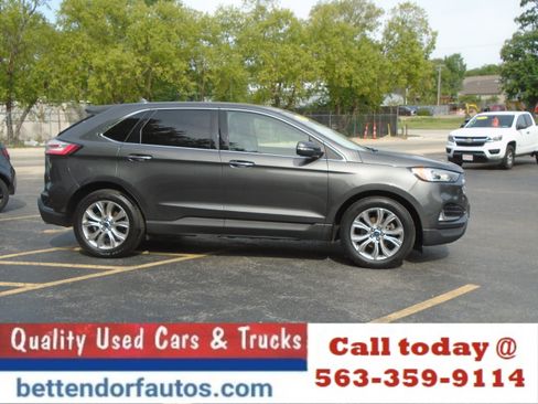 Used 2019 Ford Edge Titanium w/ Cold Weather Package FWD image 5