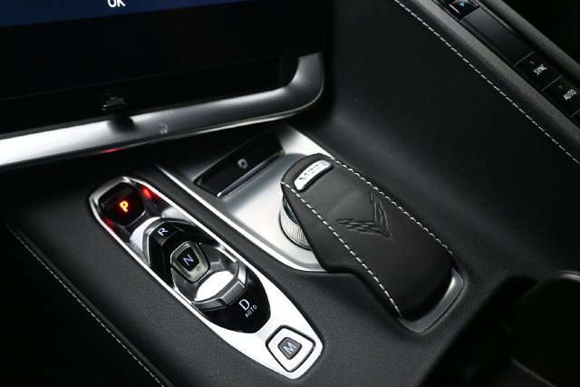 Used 2022 Chevrolet Corvette Stingray Convertible RWD image 9