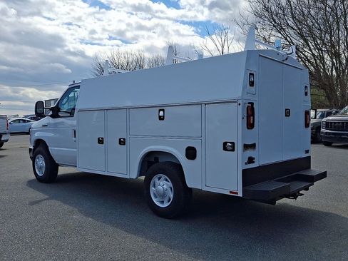 New 2026 Ford E-350 and Econoline 350 Super Duty w/ Power Equipment Group image 3