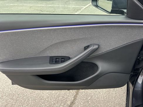 Used 2025 Tesla Model 3 Long Range image 27
