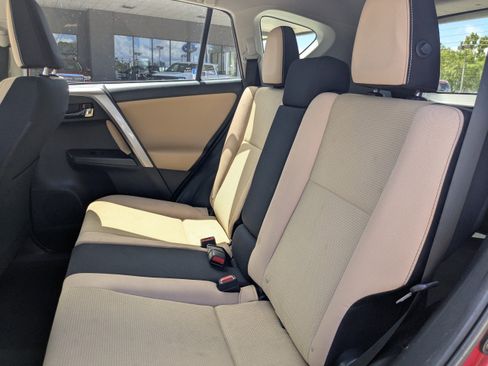 Used 2017 Toyota RAV4 XLE image 15