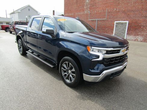 Used 2023 Chevrolet Silverado 1500 LT image 1