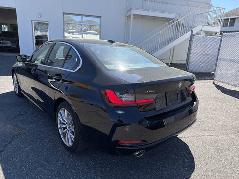 Certified 2024 BMW 330i xDrive Sedan w/ Convenience Package AWD/4WD image 9