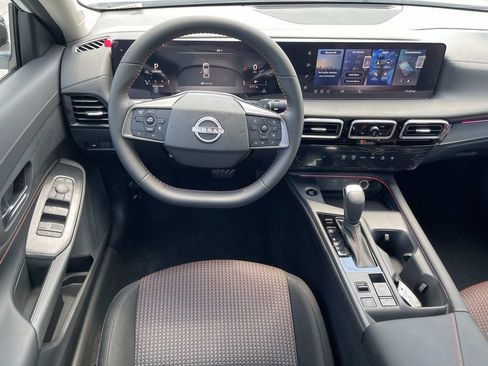 New 2026 Nissan Sentra SR w/ Floor Mat Package FWD image 13