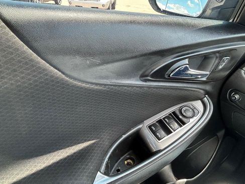 Used 2021 Chevrolet Malibu LT FWD image 28